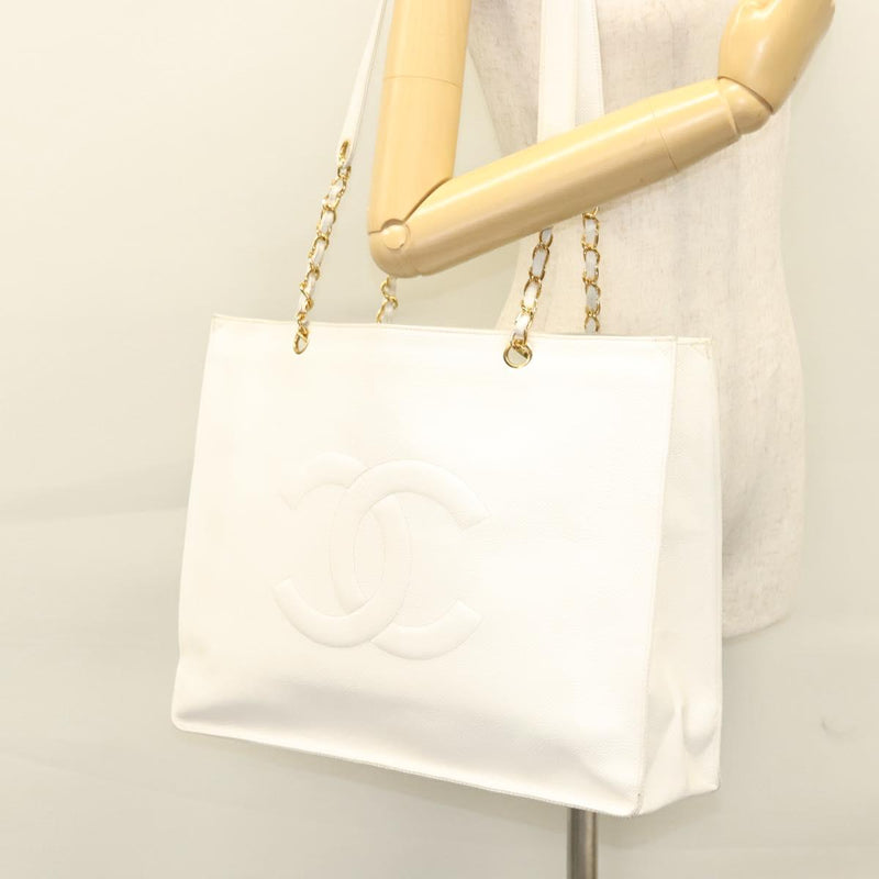 CHANEL Tote Bag Caviar Skin White Gold CC Auth bs24531
