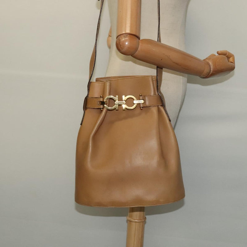 Salvatore Ferragamo Shoulder Bag Leather Beige Gold Auth kk464